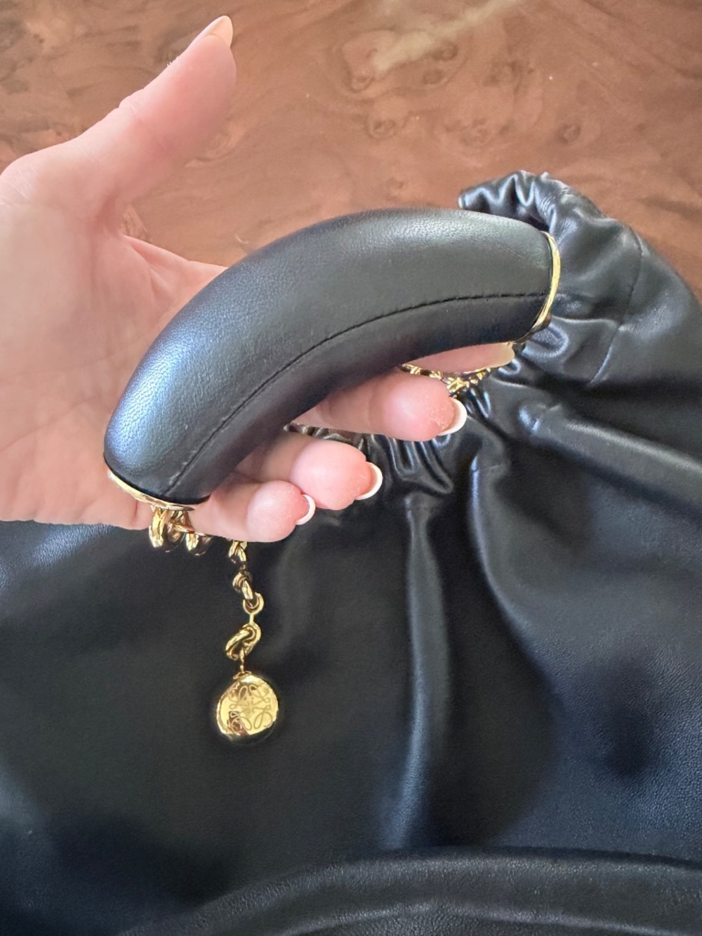 Loewe Squeeze Black - Picture 3 of 5